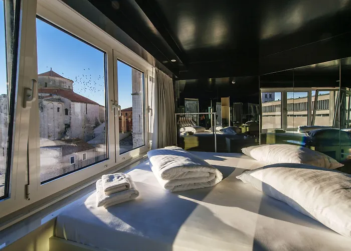 Boutique Forum Hostel *