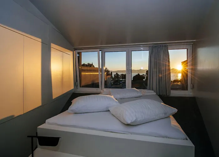 Boutique Forum * Zára